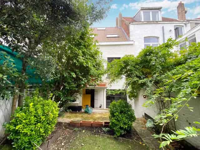 Huis te koop Woluwe-Saint-Lambert 2 slaapkamers tuin terras