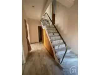 Huis te koop Kester - 3 gevelwoning met garage en tuin