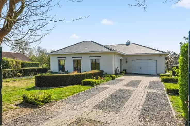 Huis Te Koop Rustige Bungalow Grote Tuin 168m²