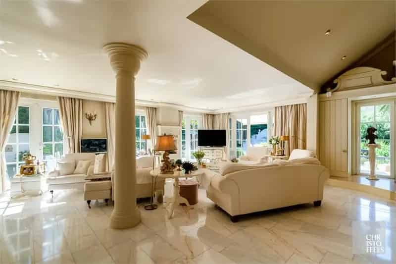 Villa te koop Maasmechelen 5 slaapkamers wellness