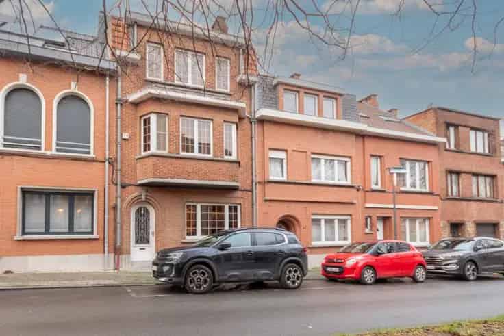 Huis Te Koop 5 Slaapkamers 2 Burelen Grote Tuin