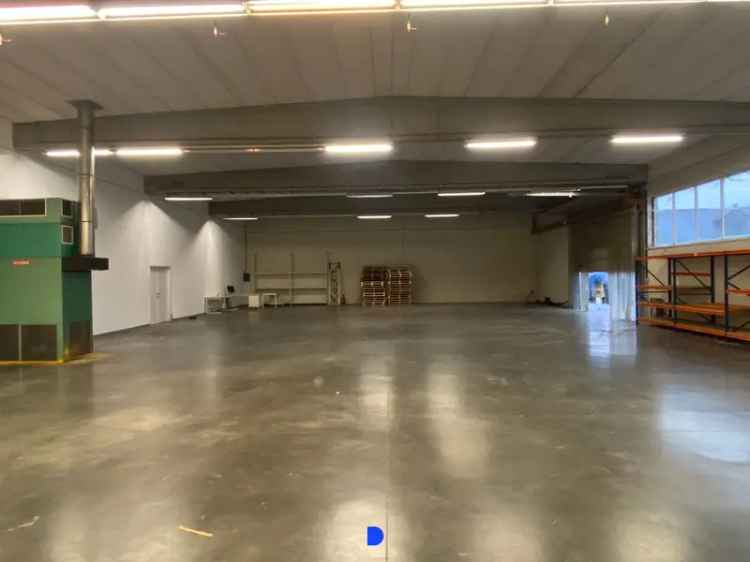 Perfect gelegen loods van 500m²