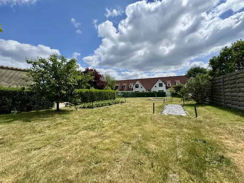 Ruime Bouwgrond te Beerse Nabij Dorpscentrum