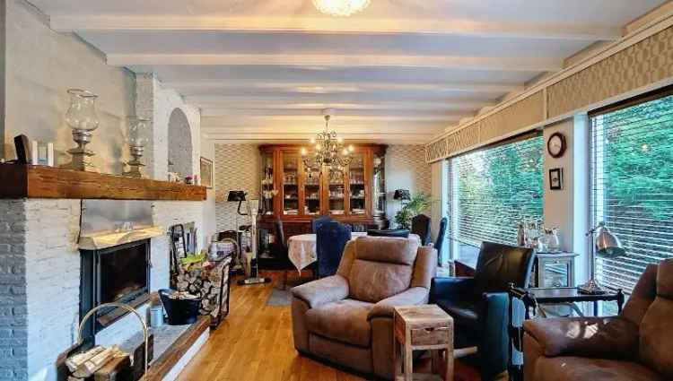 Gelijkvloers Landhuis 181m² 24 Are