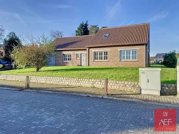 Gerenoveerde Huis Te Koop 250m2 Nabij Centrum