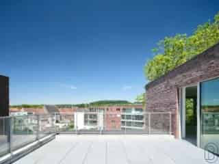 Appartementen Ronse: Ruim met Groot Terras en Tuinzicht