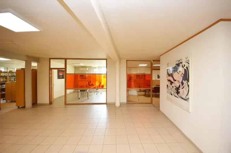 MULTIFUNCTIONELE RUIMTE 400M2 MET PARKEERPLAATS
