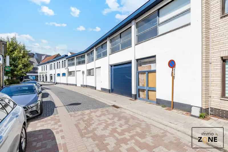 Handelspand met Appartement te Koop Hamme Centrum