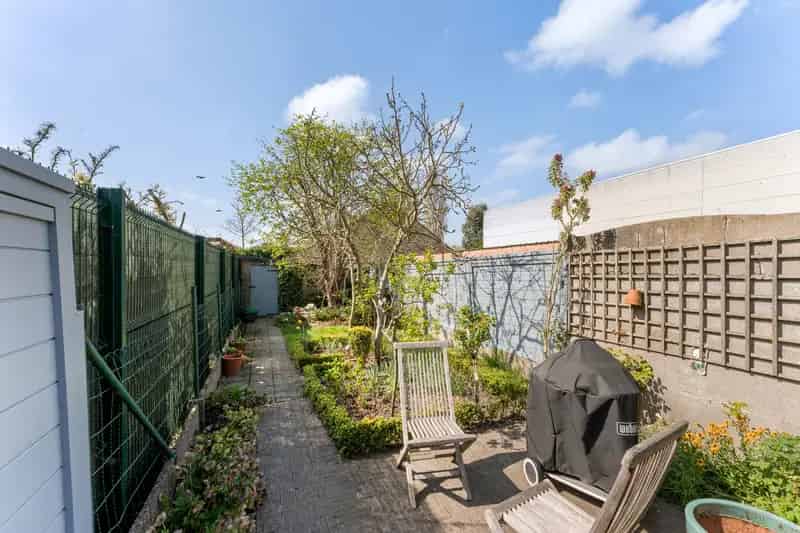 Huis te huur met bureel en garage - Zonnepanelen - Zuidgerichte tuin