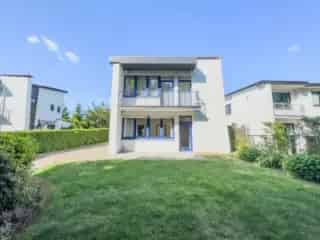 Villa te koop Beersel - Gezinswoning met 3 slaapkamers en tuin