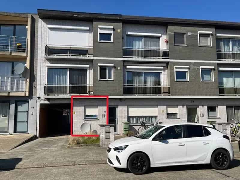 Appartement te koop: 1 slaapkamer, renovatieproject