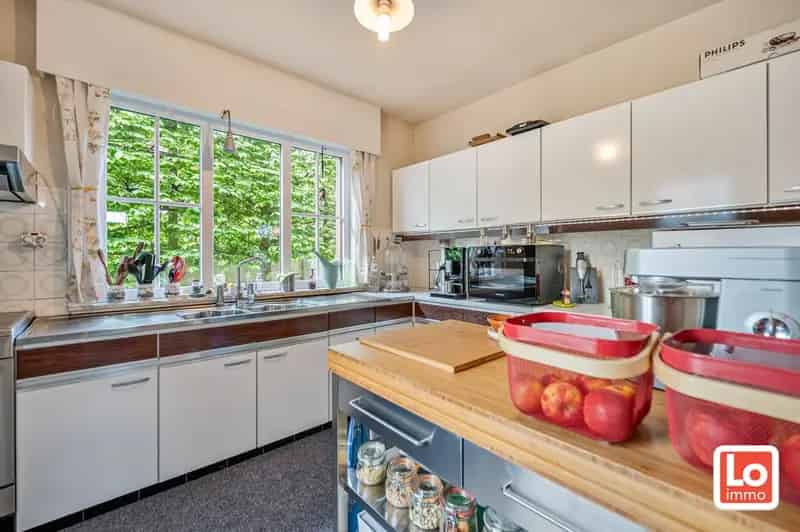 Alleenstaande woning met garage nabij Beervelde