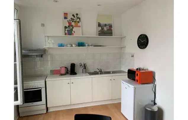 Huur 1 slaapkamer appartement van 43 m² in Brussels