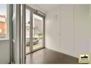 Duplex te Koop Oosterzele - Handelspand met Woonst en Tuin