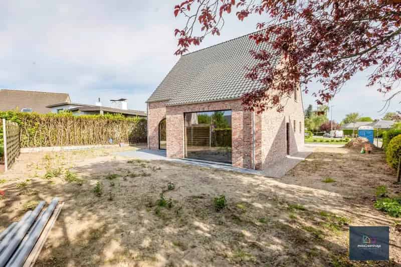 Energiezuinige Nieuwbouw woning te Lievegem Lovendegem