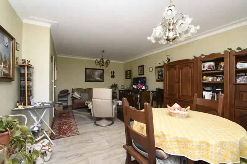 Appartement te huur Burcht - 1 slaapkamer