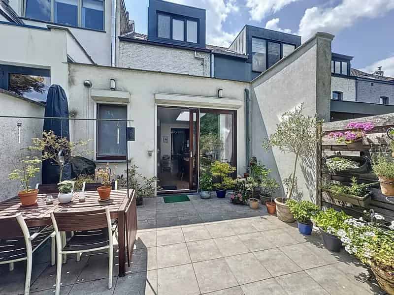 Huis te huur Ukkel 3 slaapkamers gerenoveerd