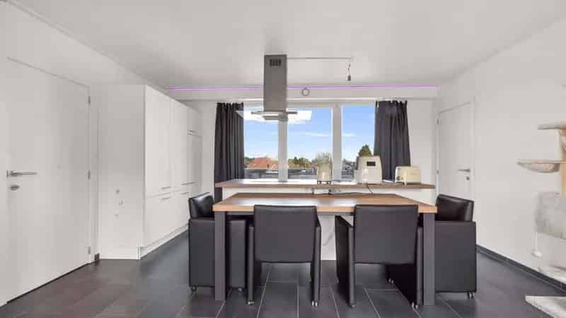 Appartement te koop Maasmechelen: 1 slaapkamer, 2 terrassen, parking