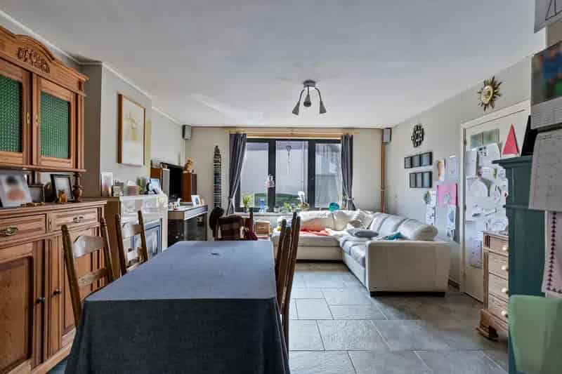Instapklare woning 2 4 slaapkamers terras