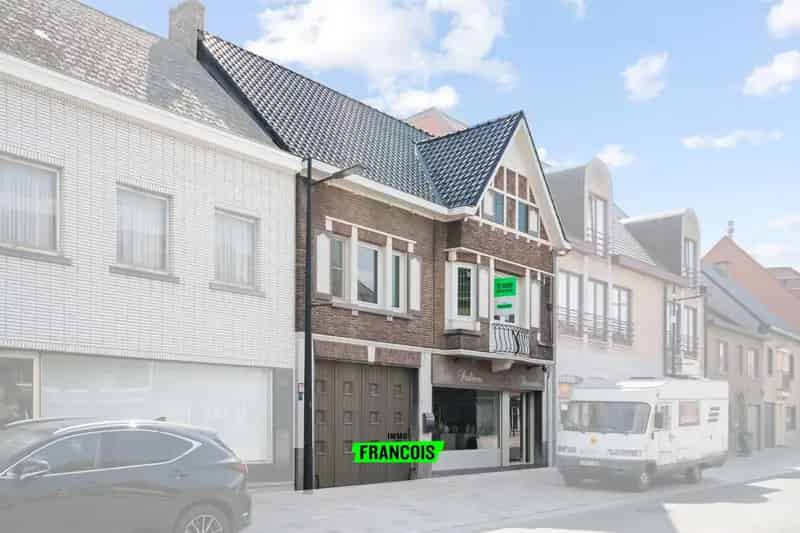 Handelspand met Woonst en Loods 195m² Sint-Lievens-Houtem
