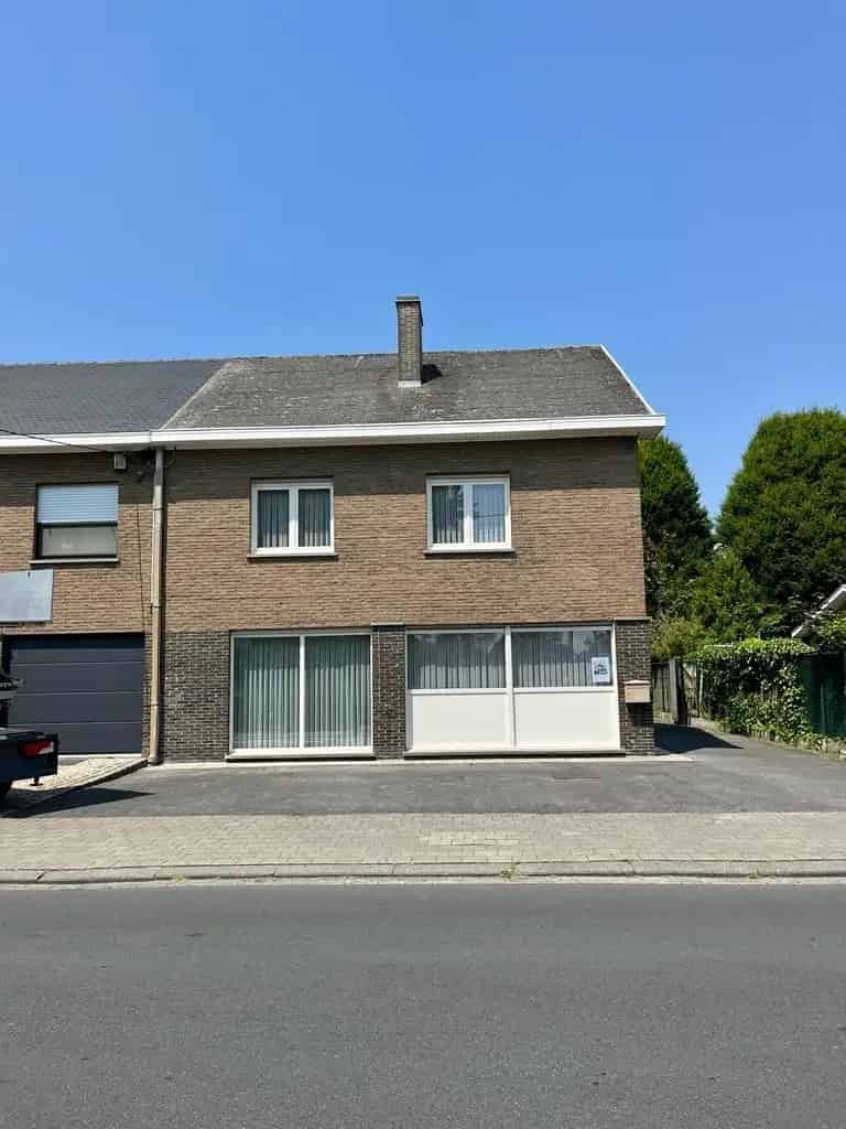 Huis te koop Kuurne: 4 slaapkamers, bureau, tuin en garage