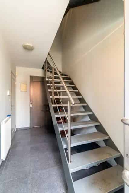 Huis te koop Boechout: Instapklare woning met 2 garages en lift
