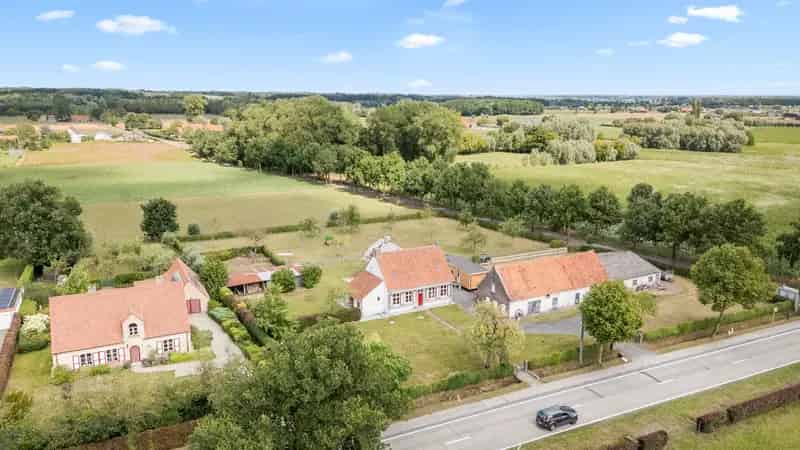 Huis te koop: Charmante hoeve met paardenstallingen