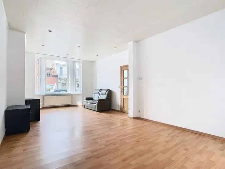Halfopen bebouwing te koop in 's-Gravenwezel