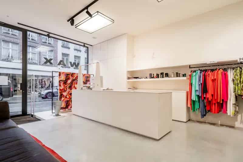 Handelspand met Triplexappartement te Lier