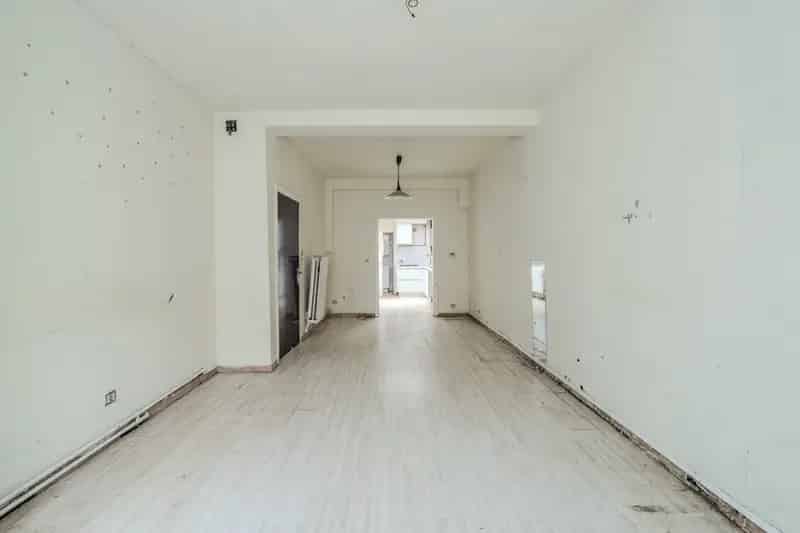 Te renoveren woning met 4 slaapkamers Oostende