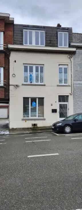 Appartementencomplex Te Koop: 3 Appartementen met Parkeergelegenheid