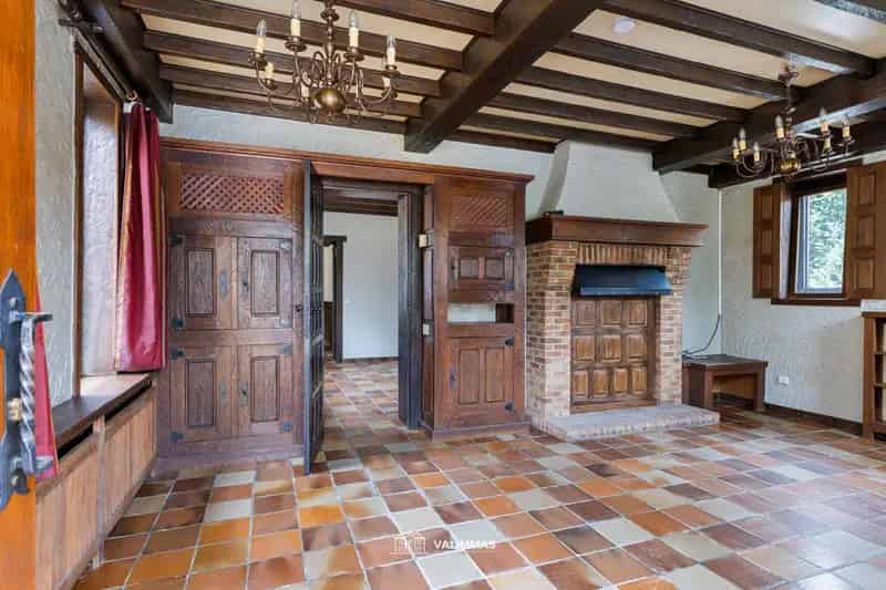 Unieke Landelijke Woning met Garage