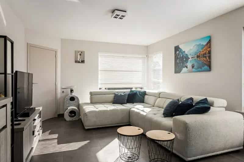 Centraal Gelegen Woning 3 Slaapkamers Garage Tuin