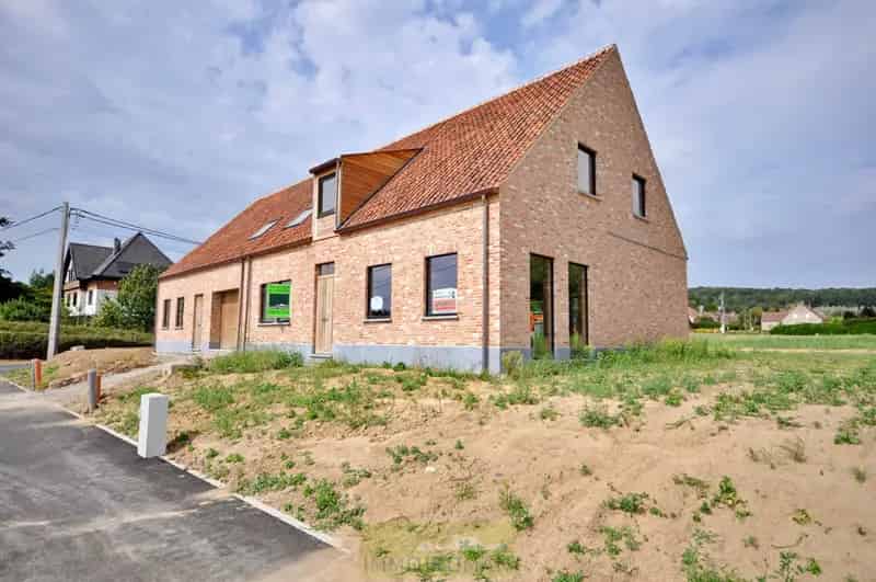 Huis te koop in Amougies