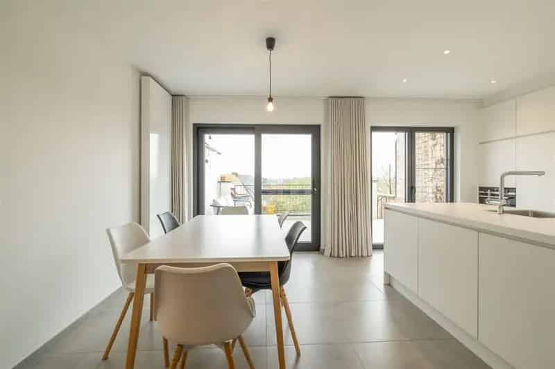 Smaakvol gerenoveerd appartement 3 slaapkamers terras stadstuin