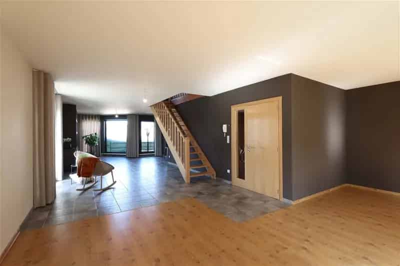 Duplex Appartement 4 slaapkamers Lanaken