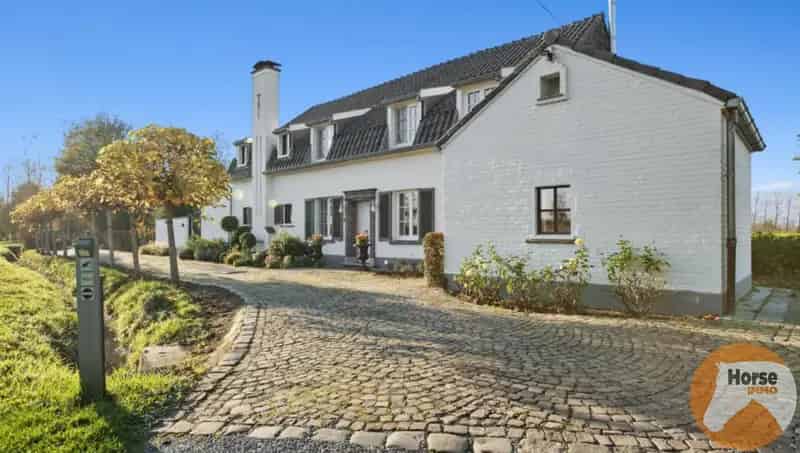 RUMMEN Charmant landhuis 1ha54