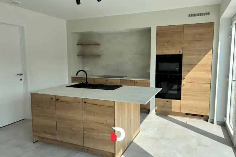 Nieuwbouwwoning 4 slaapkamers 2 badkamers