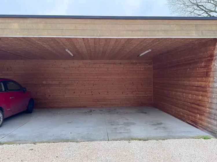 Carport te koop in Stekene met extra bescherming voor uw wagen