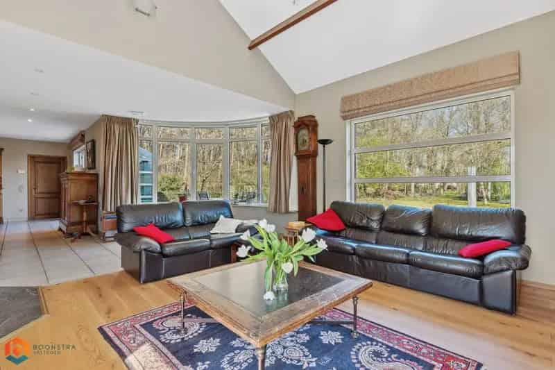 Riante Villa te koop 5 slaapkamers 8625m²