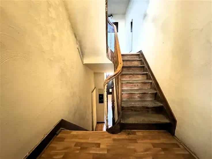 Huis Te Koop Namen: Opbrengsteigendom met Bar en Feestzaal