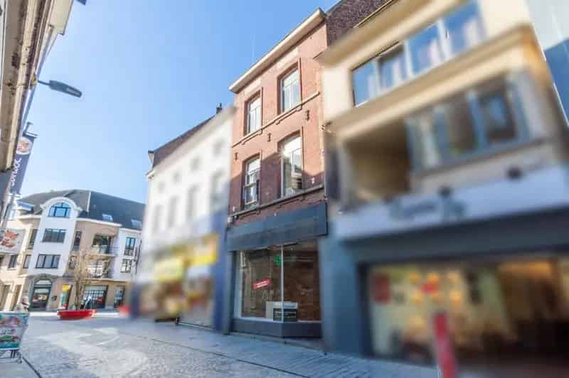 Handelswoning met Achterhuis TOP Locatie