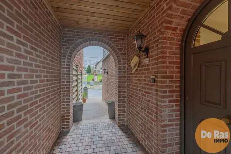 Huis Te Koop Aaigem: Instapklare Gezinswoning met Garage en Tuin