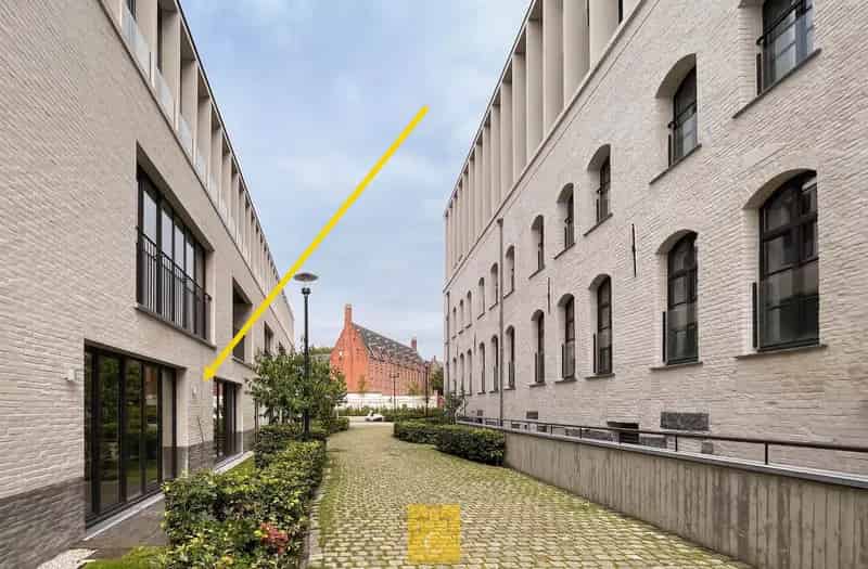 Appartement te huur Brugge: Historisch erfgoed met terras en garage