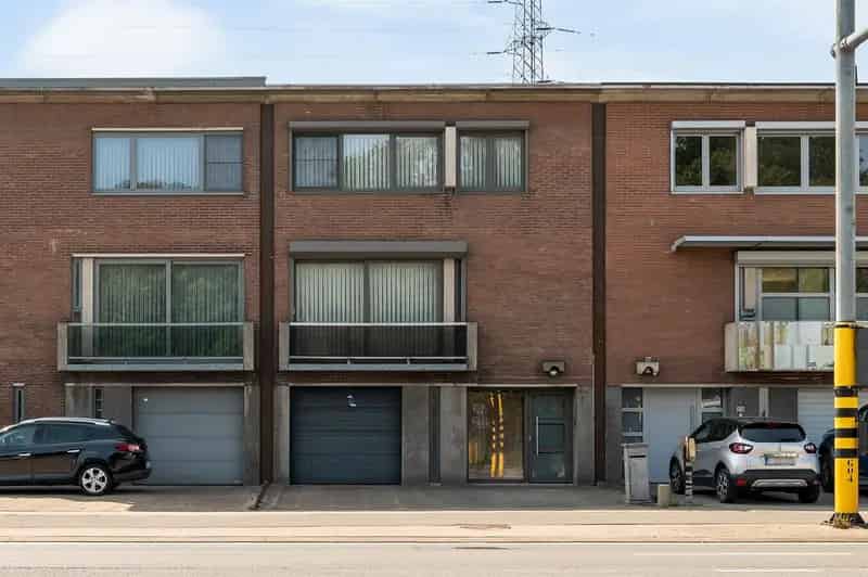 Ruime Bel-Etage 4 Slaapkamers Westtuin Wommelgem