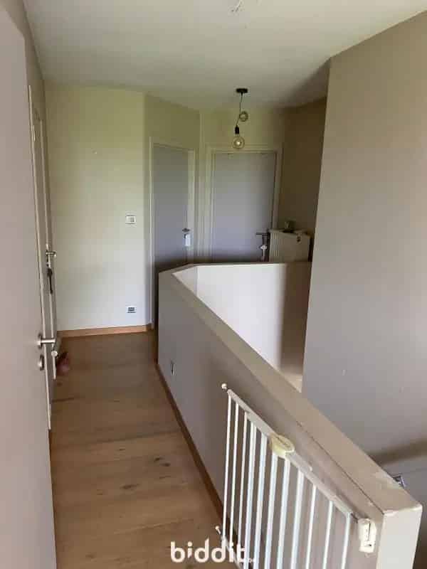 Ruime Instapklare Familiewoning 5 Slaapkamers Grote Tuin Ruiselede