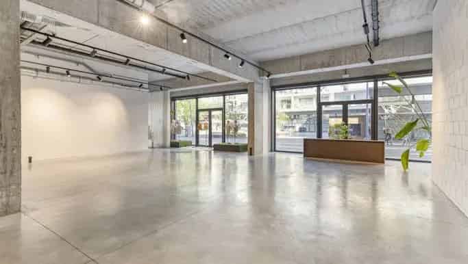 Handelspand te huur Roeselare Centrum 285m²