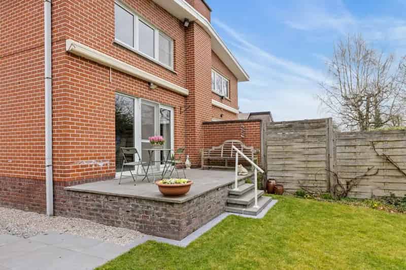 Charmante Woning Prachtige Tuin Sint Martens Latem