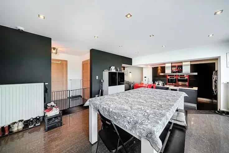 Huis Te Koop Jumet 4 slaapkamers Zwembad