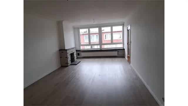 Appartement te Huur Nabij Rivierenhof 2 slaapkamers